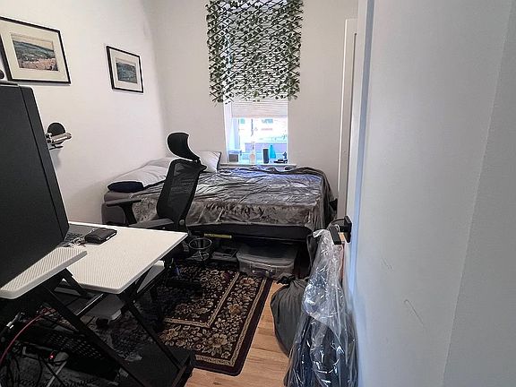 5th image of 135 W 10th St APT 5