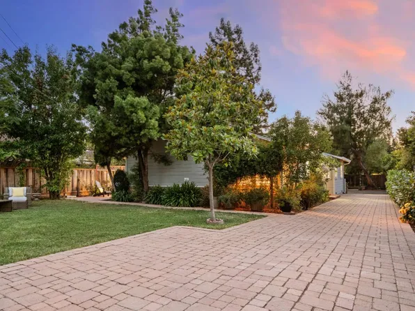 332 Camino Al Lago, Atherton, CA 94027