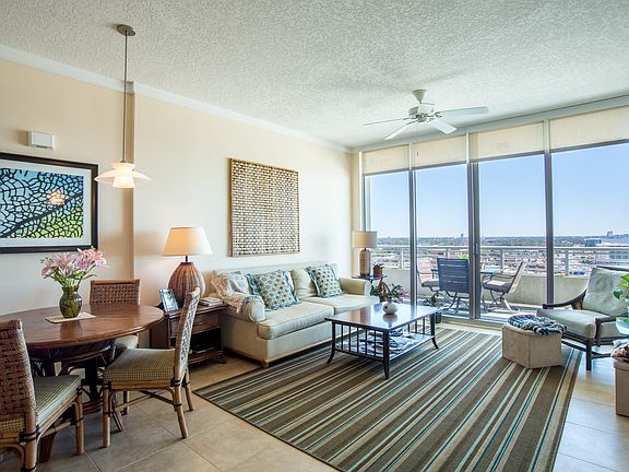 2nd image of 2060 Beach Blvd
