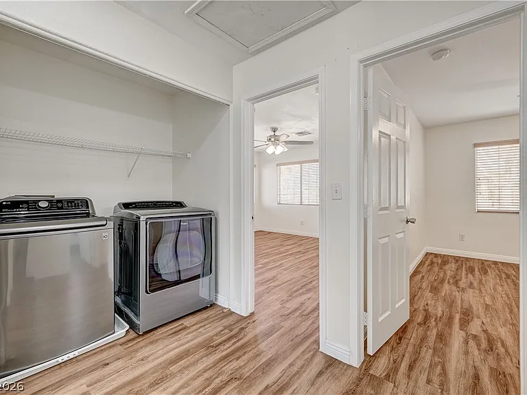 6457 Abbey Door Ct — Photo 15