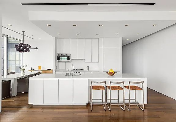 5th image of 165 Charles St APT 12