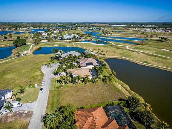 5th image of 18012 Bluewater Dr #0