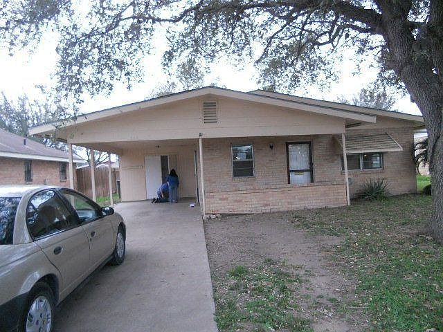 1st image of 300 N 40th St