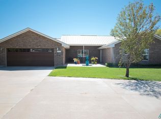 1413 Walnut Ln, Artesia, NM 88210