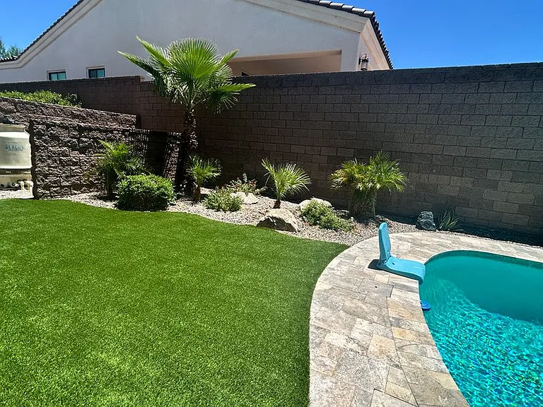 4736 N Diana Ave — Photo 34