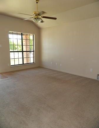 3rd image of 1601 Nicholas Cir APT A