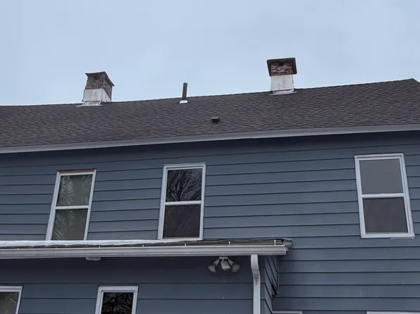 98 Plunkett St, Pittsfield, MA 01201