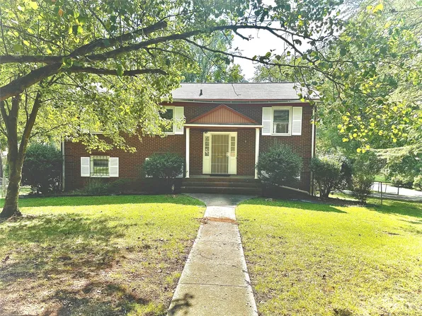 5800 McBride St, Charlotte, NC 28215