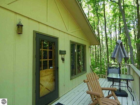2nd image of 6424 Courchevel Ln