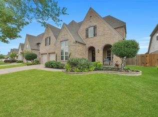 911 Ember Hills Ln, Friendswood, TX 77546