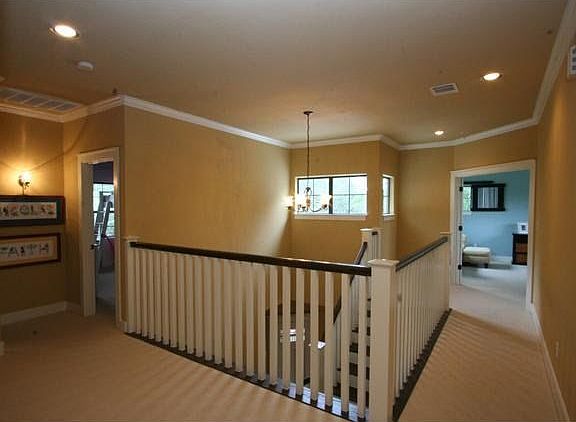 4th image of 2607 De Soto Dr