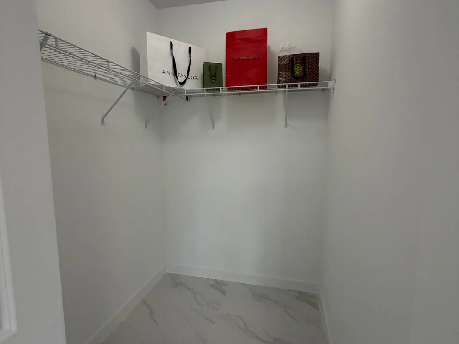 2 bed, 1100 sqft, $2,660 — Photo 4