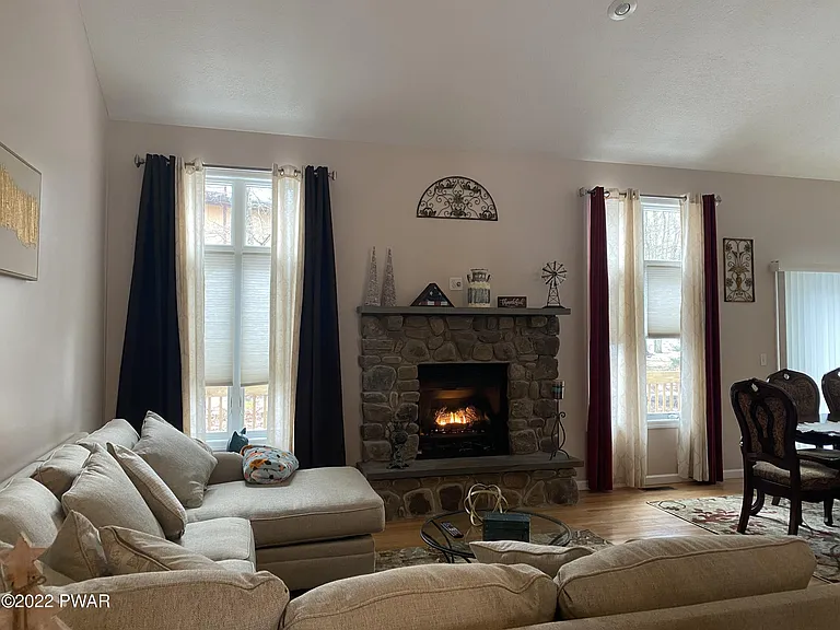 101 Pommel Dr — Photo 14