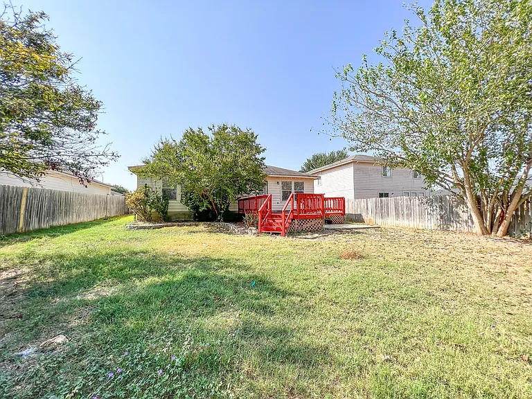 1632 Sunnycrest Cir — Photo 13