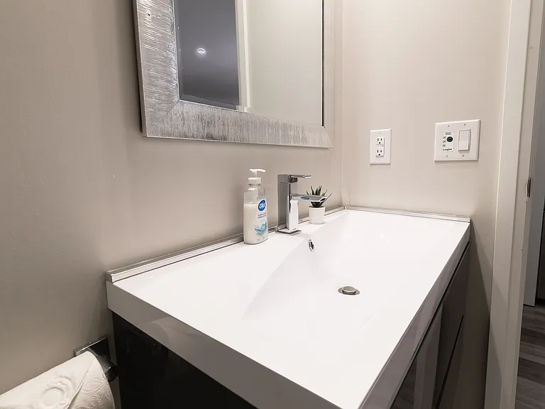 5971 Dorchester Rd — Photo 40