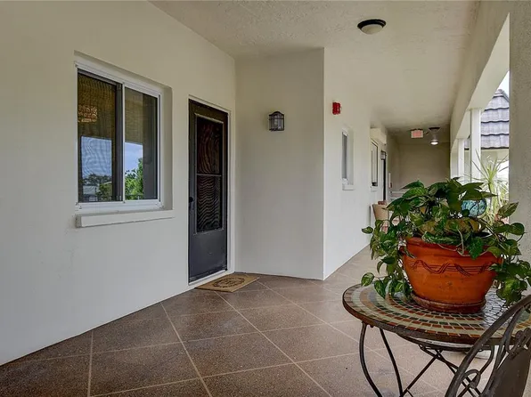 4595 Chancellor St NE APT 341, Saint Petersburg, FL 33703