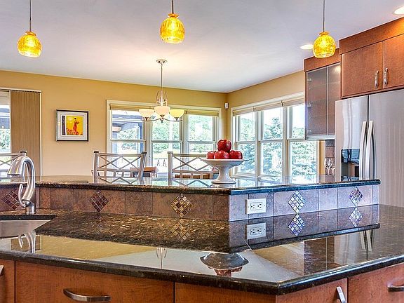 5th image of 4748 Clawson Dr