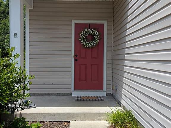 5th image of 7294 Jeanne Dr