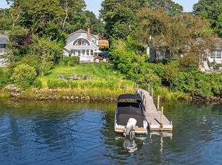 7 Linden Ln, Westhampton Beach, NY 11978