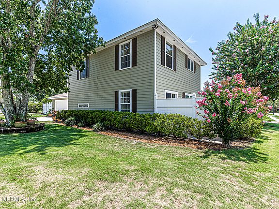 3rd image of 6184 CHAMBORE Drive