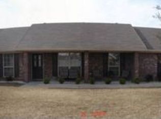 105 Wayfair Ln, Hinesville, GA 31313