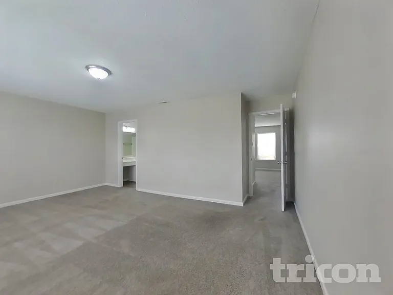 10907 Delphi Dr — Photo 7