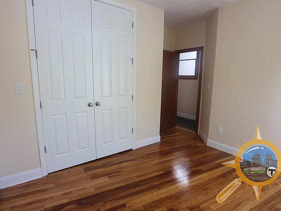 4th image of 589 Washington St Floor 3
