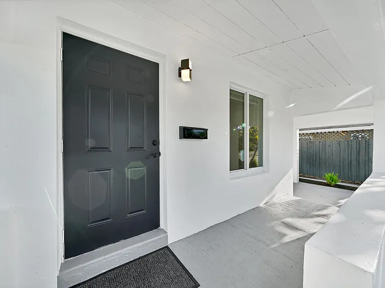 1108 NE 16th St #1106 — Photo 35