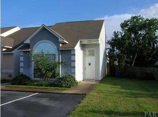 1352 Redwood Ln, Gulf Breeze, FL 32563