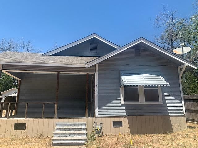 1st image of 728 W Green St