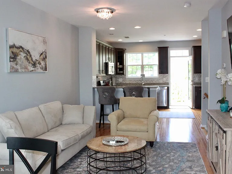 7452 Riding Meadow Way — Photo 16