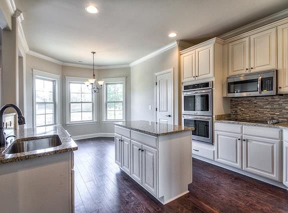 3rd image of 622 Andy Peach Dr Lot 226