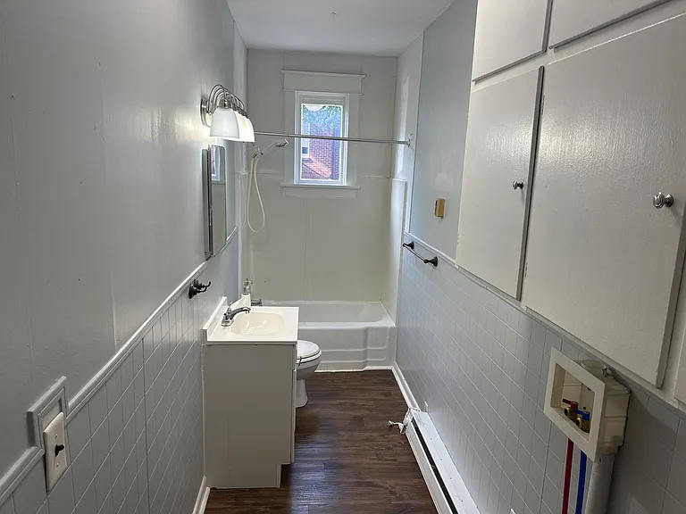 422 W Main St #1 — Photo 26