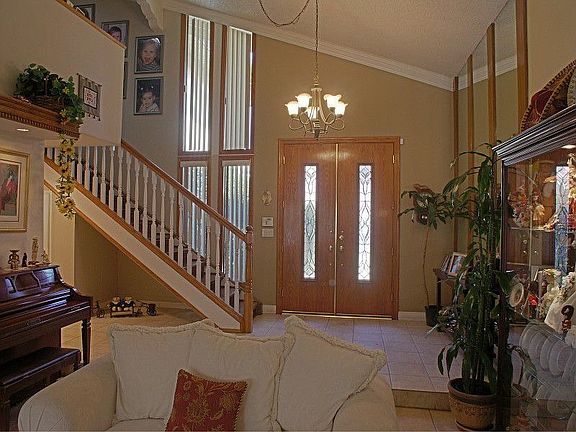 5th image of 6217 Mammoth Ave