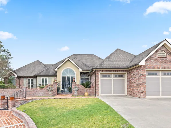 12 Steamboat Bend Blvd, New Iberia, LA 70563
