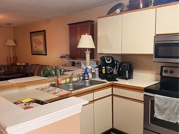 5th image of 4185 Laurel Green Cir