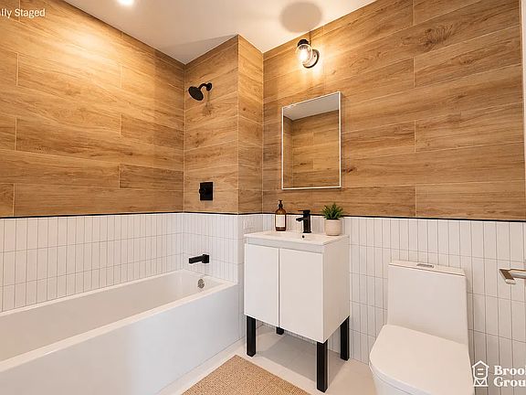 3rd image of 1711 Hancock St #701