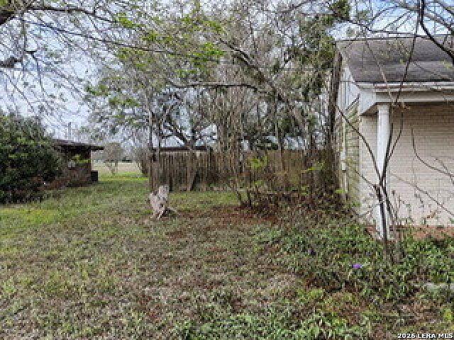 4th image of 708 Parkview
