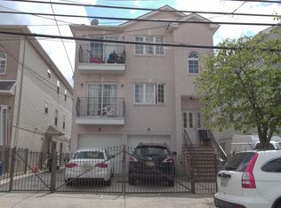 165 Chestnut St, Newark, NJ 07105