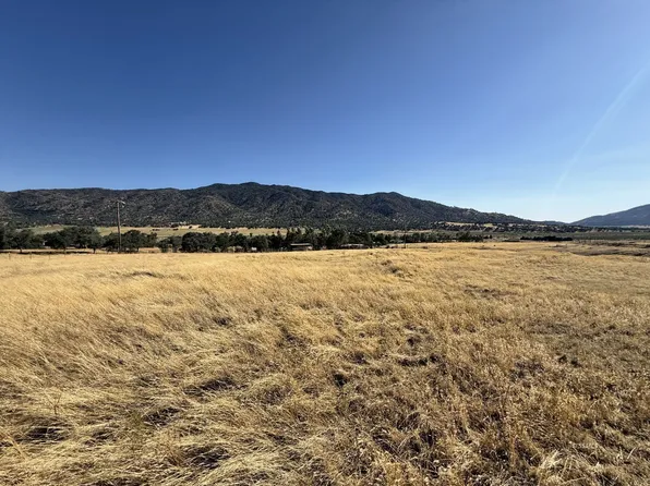 39922004 Valley View Rd, Caliente, CA 93518