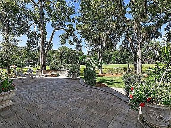 3rd image of 7350 Fairway Oaks Ct