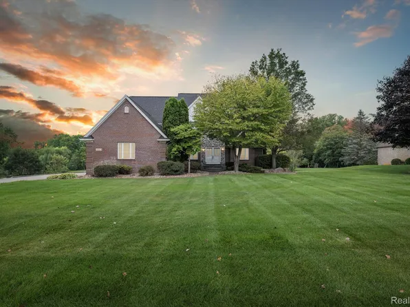 73257 Windmill Ln, Romeo, MI 48065