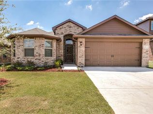 8812 Cold Harbor St, Fort Worth, TX 76123