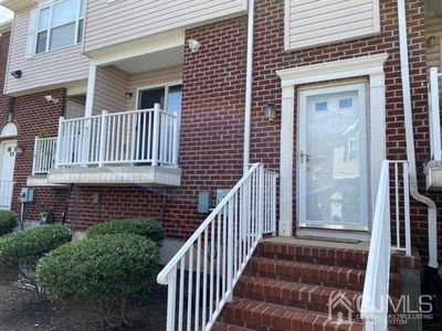 586 Great Beds Ct, Perth Amboy, NJ, 08861