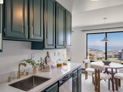 5177 Diamond Heights Blvd APT 114, San Francisco, CA, 94131