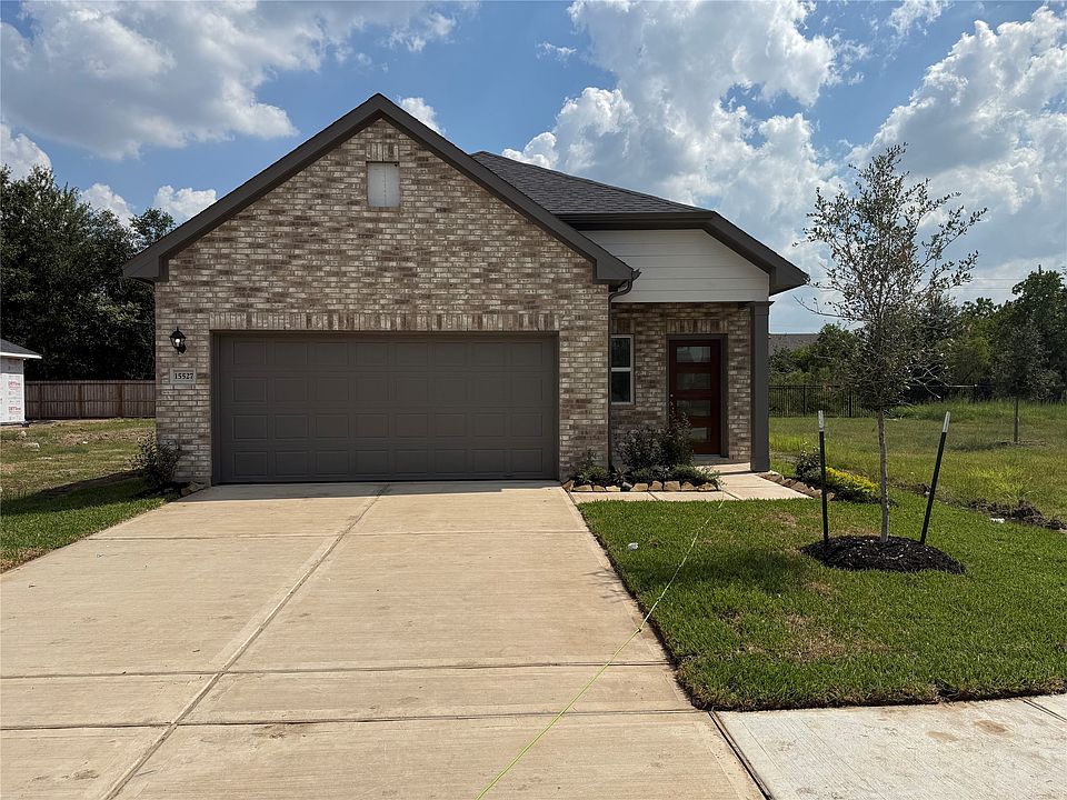 1st image of 15527 Foresail Ln