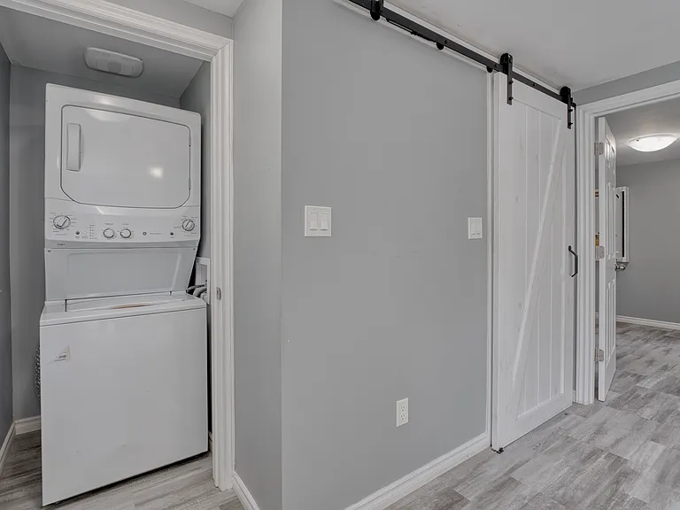 17 Kirk St #2 — Photo 21