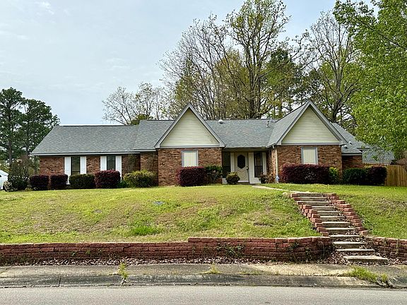 3rd image of 114 Kensington Dr