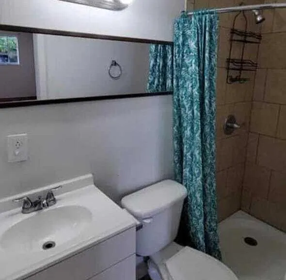 17131 NW 44th Ave — Photo 2