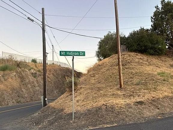 5th image of 25 NE Mount Hebron Dr